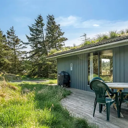 Markvor - 700m From The Sea By Interhome